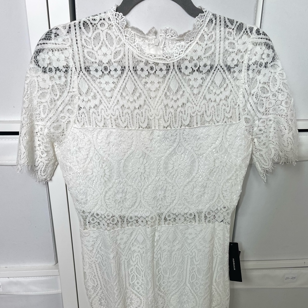 Lulus Lace midi bridal dress medium NWT